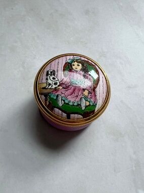 Halcyon Days Royal Warrant Victorian Doll Enamel Box Rare Screw Top Staffordshir
